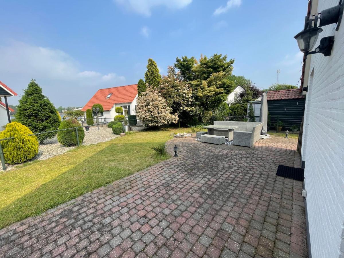 Freistehendes Ferienhaus Am See Naehe Roermond Heel Eksteriør bilde